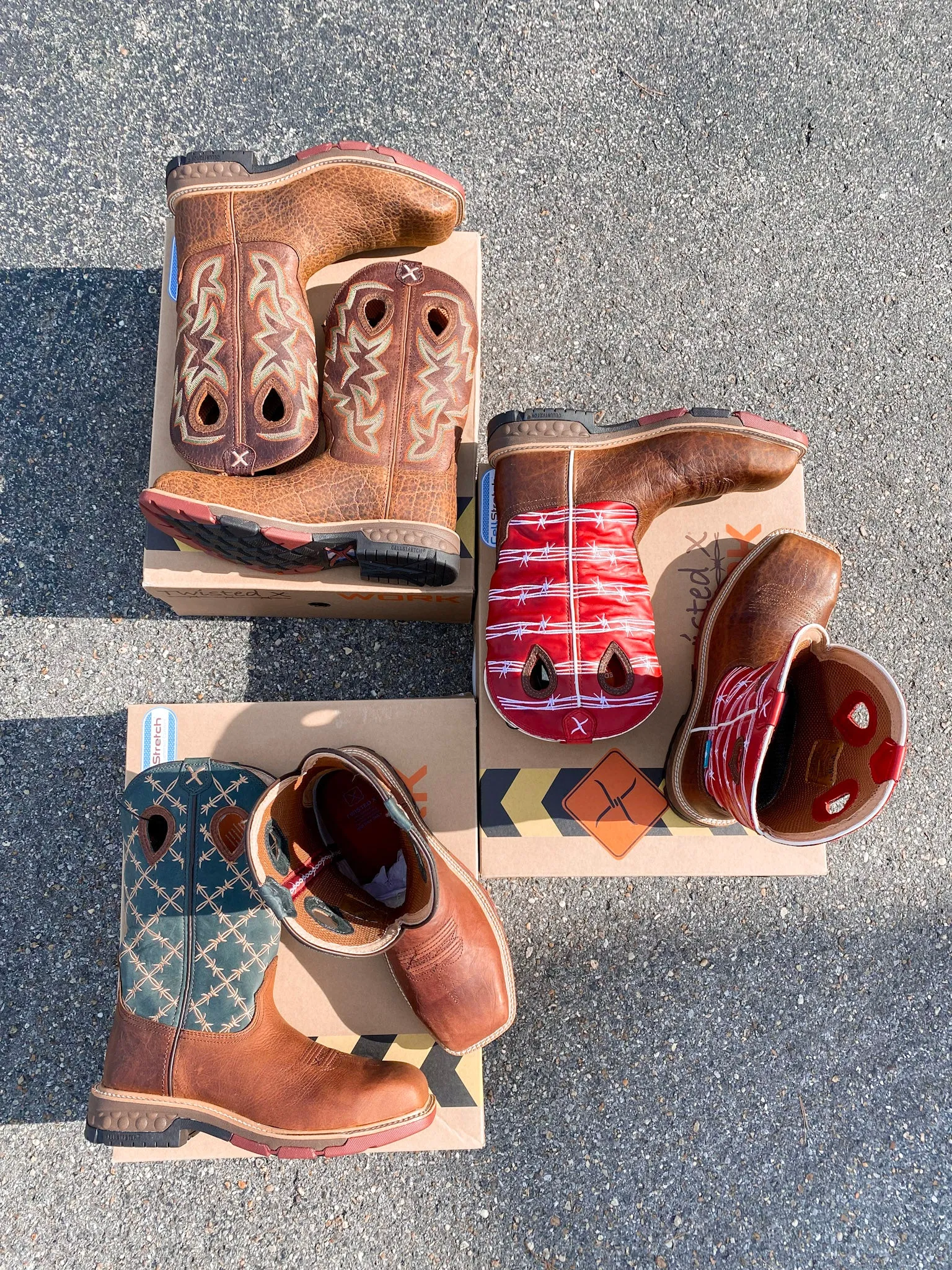 TWISTED X WATERPROOF NANO TOE WESTERN BOOT IN RED BARB WIRE