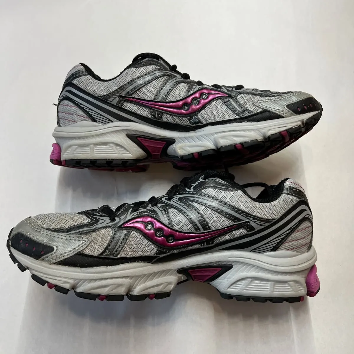 Women's Saucony Grid •Ramble TR2• Trail Running Size 7.5M Preowned